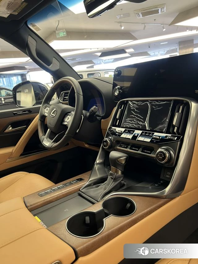 Lexus LX 2024 Черный из Китая