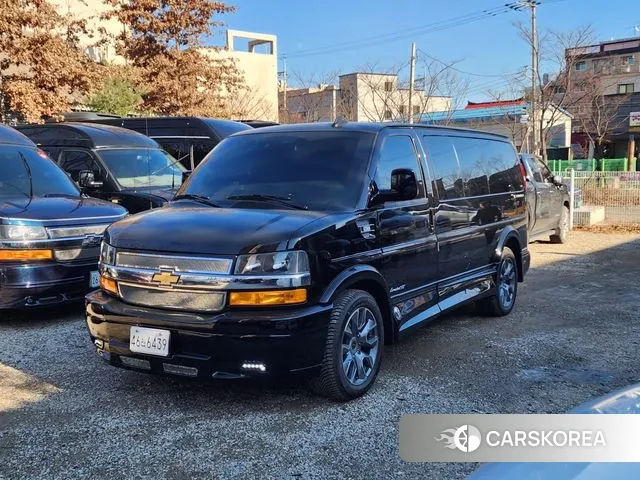 Chevrolet Express Van 2024 Черный из Кореи