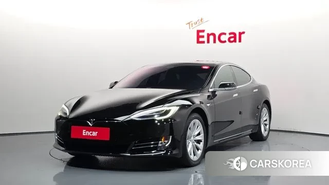 Tesla Model S 2019 Черный из Кореи
