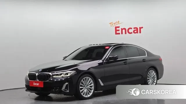 BMW 5 Series (G30) 2023 Черный из Кореи