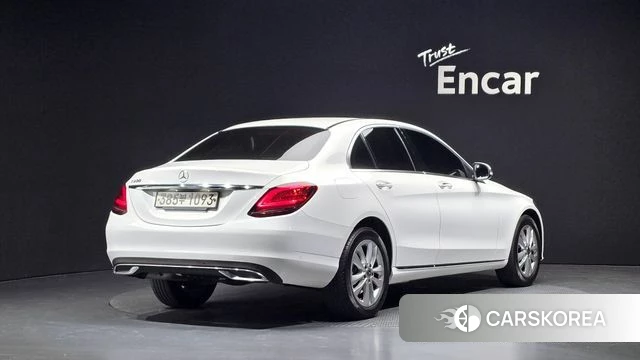Mercedes-Benz C-Class W205 2020 Белый из Кореи