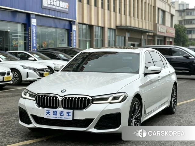 BMW 5 series 2023 Белый из Китая