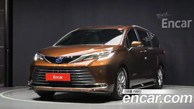 Toyota Sienna 4th Generation 2023 Коричневый из Кореи