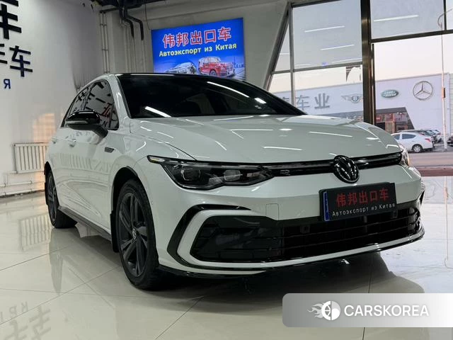 Volkswagen Golf 2023 Белый из Китая
