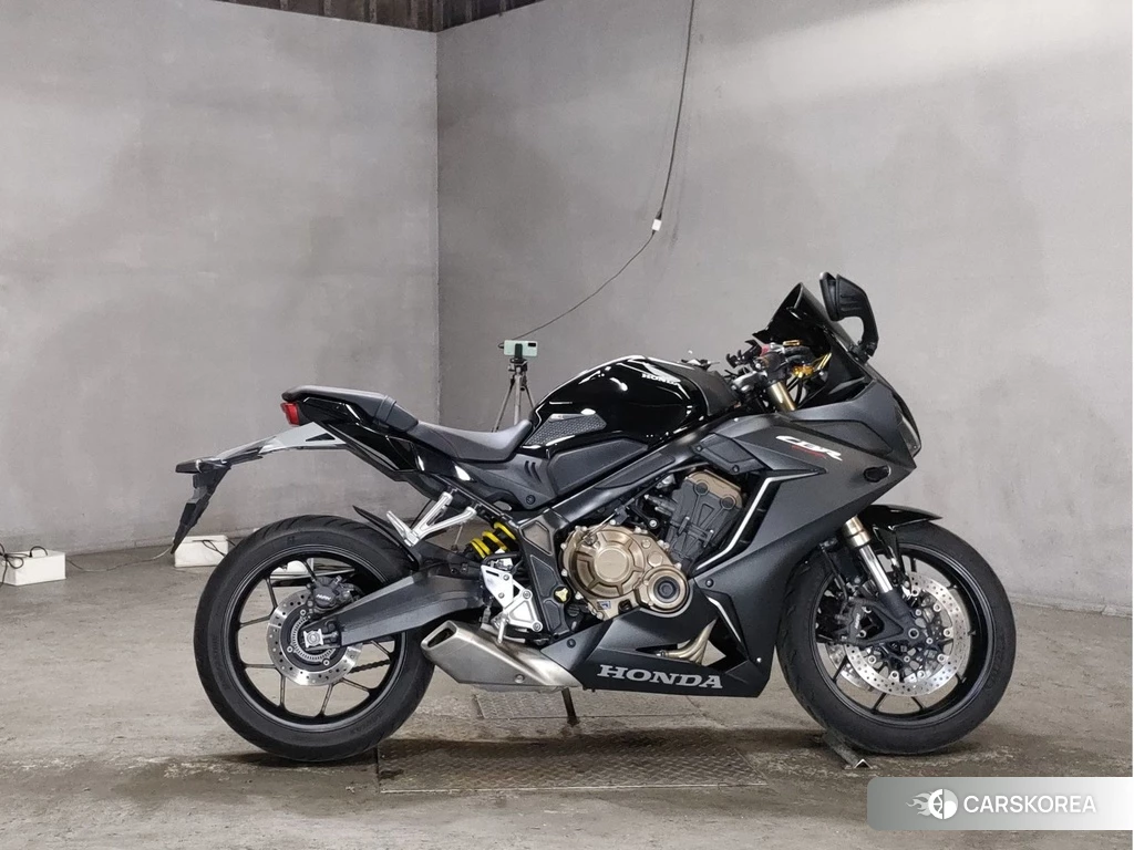 Проданный Honda CBR650R 2021 из Японии
