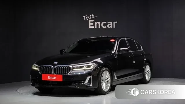 BMW 5 Series (G30) 2022 Черный из Кореи