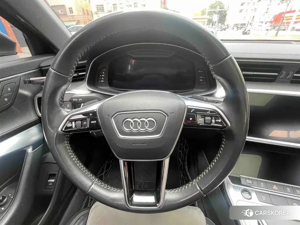 Audi A6L 2021 Silver/gray из Китая, фото 2