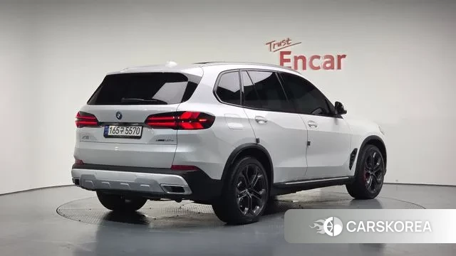 BMW X5 (G05) 2023 Белый из Кореи