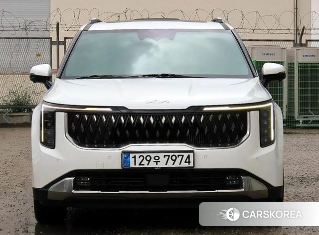 Kia The New Carnival 4th Generation 2024 Белый из Кореи
