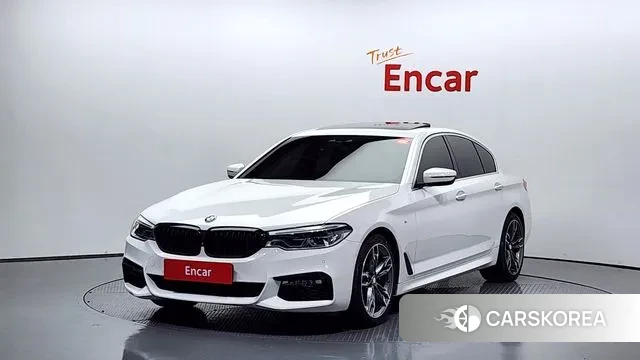 BMW 5 Series (G30) 2018 Белый из Кореи