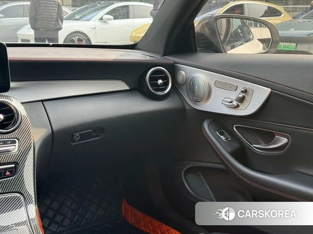 Mercedes-Benz C-class AMG 2020 Белый из Китая