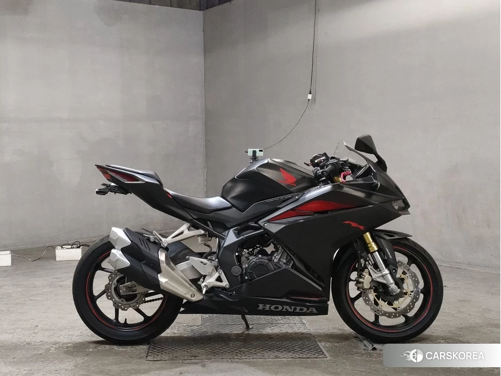 Проданный Honda CBR250RR 2017 из Японии, фото 2