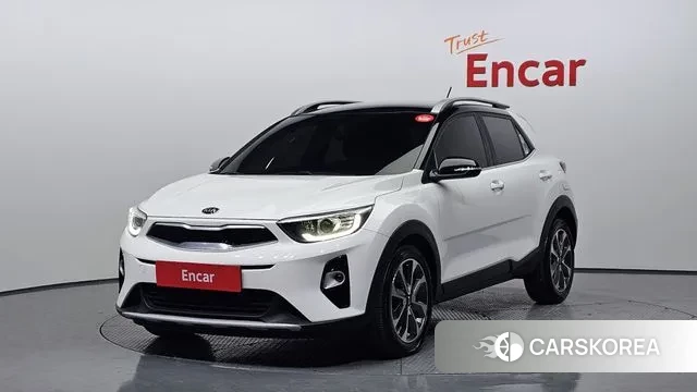 Kia Stonic 2018 Белый из Кореи