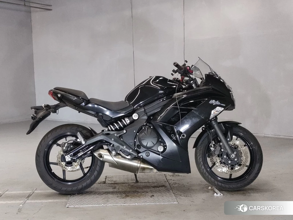 Проданный Kawasaki NINJA 400 2015 из Японии