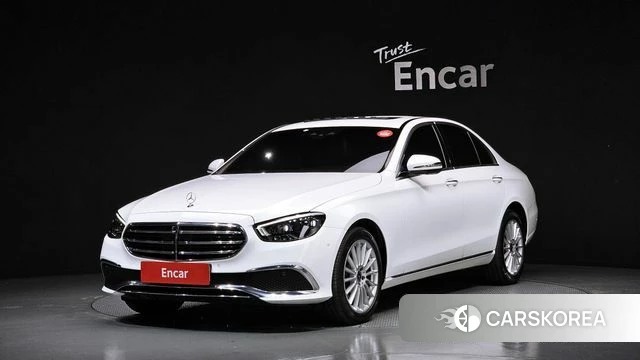 Mercedes-Benz E-Class W213 2023 Белый из Кореи