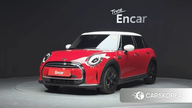 Mini Cooper 2024 Красный из Кореи