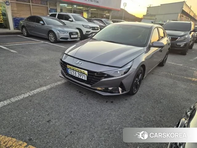 Hyundai Avante Hybrid (CN7) 2022 Песочный из Кореи