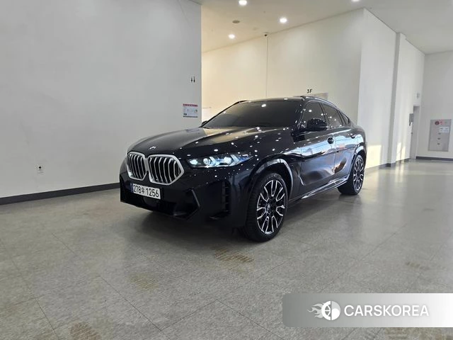 BMW X6 (G06) 2024 Черный из Кореи