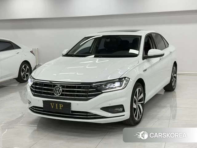 Volkswagen Sagitar 2022 Белый из Китая