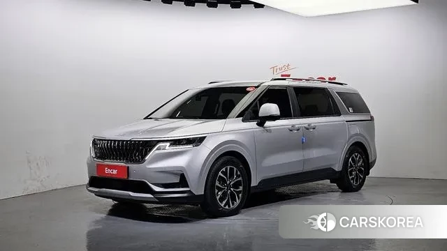 Kia Carnival 4th generation 2022 Серебряный из Кореи