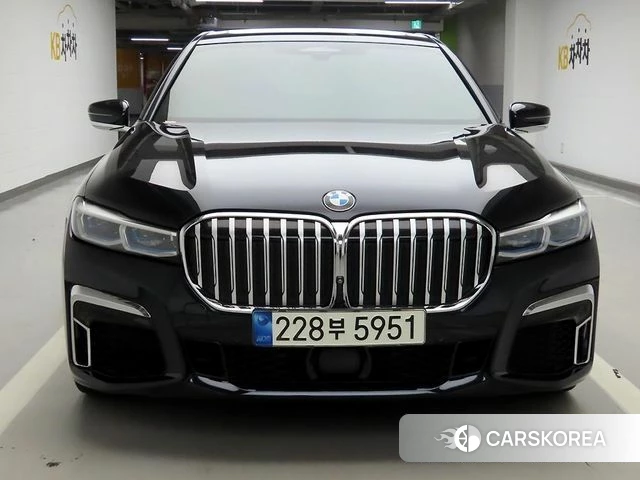 BMW 7 Series (G11) 2021 Черный из Кореи