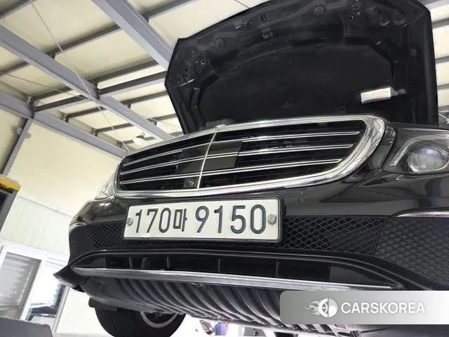 Mercedes-Benz E-Class W213 2020 Черный из Кореи