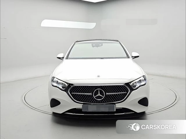 Mercedes-Benz E-Class W214 2024 Белый из Кореи