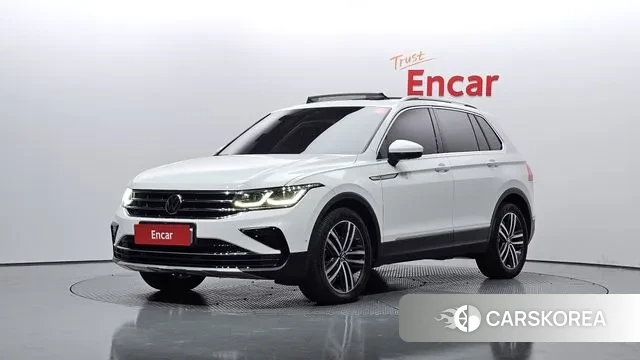 Volkswagen Tiguan second Generation 2022 Белый из Кореи