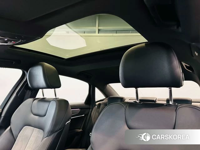 Audi A6L 2024 Черный из Китая