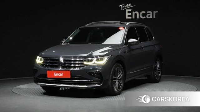 Volkswagen Tiguan second Generation 2022 Серый из Кореи