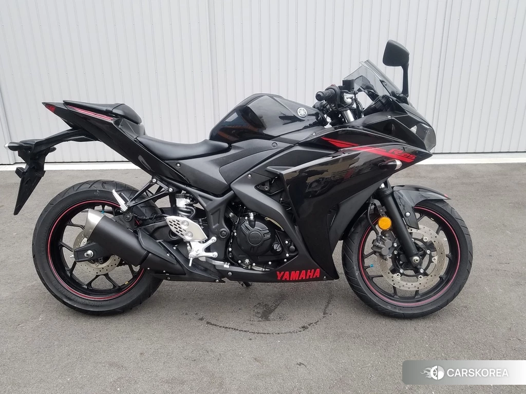 Проданный Yamaha YZF-R25 2015 из Японии