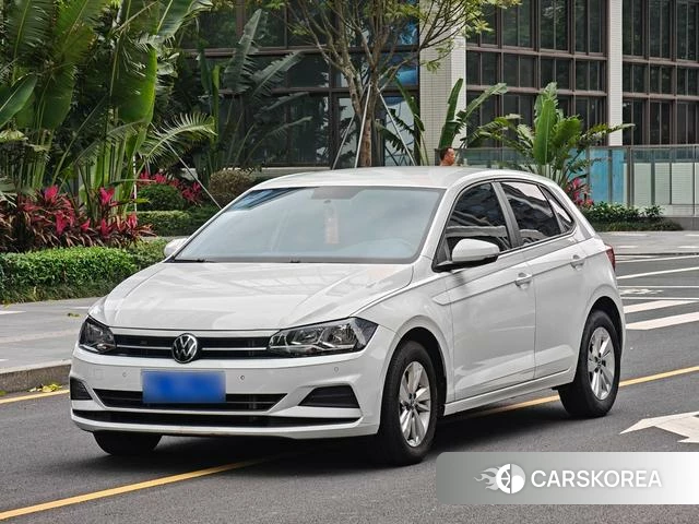 Volkswagen Polo 2023 Белый из Китая