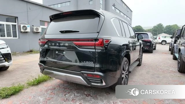 Lexus LX 2024 Черный из Китая