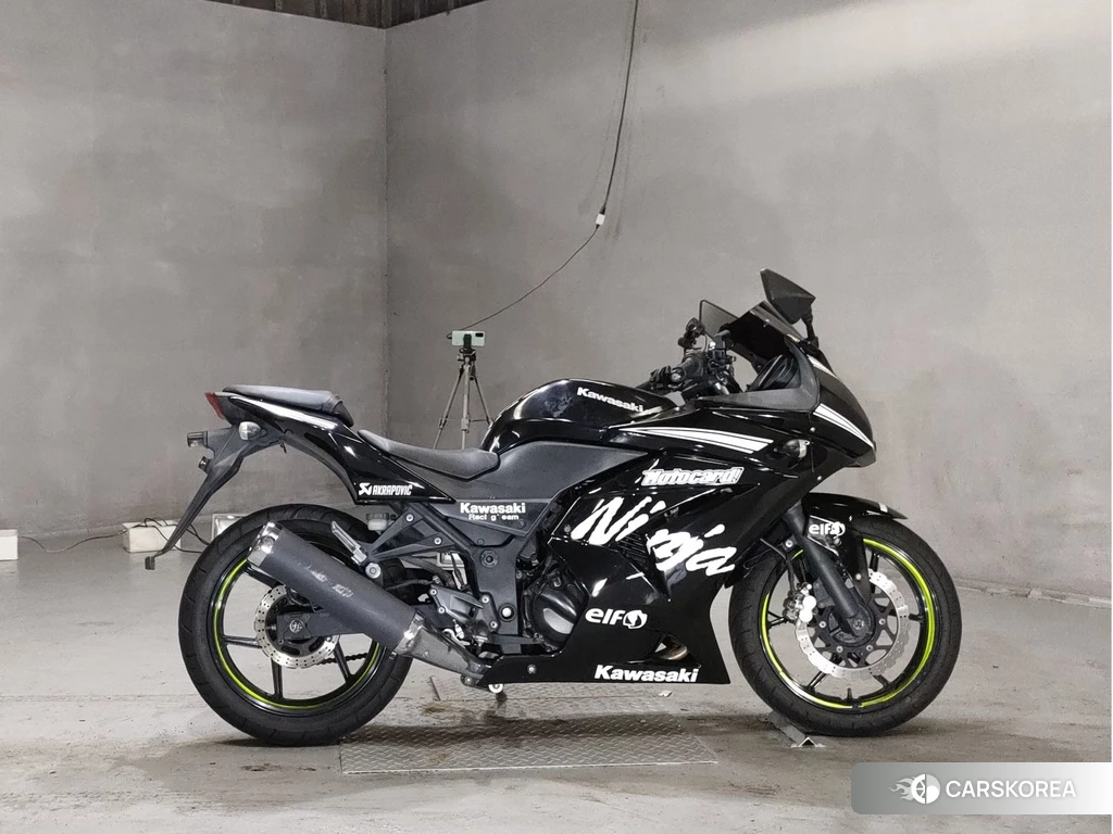 Проданный Kawasaki NINJA 250R id 4148397 из Японии, фото 2