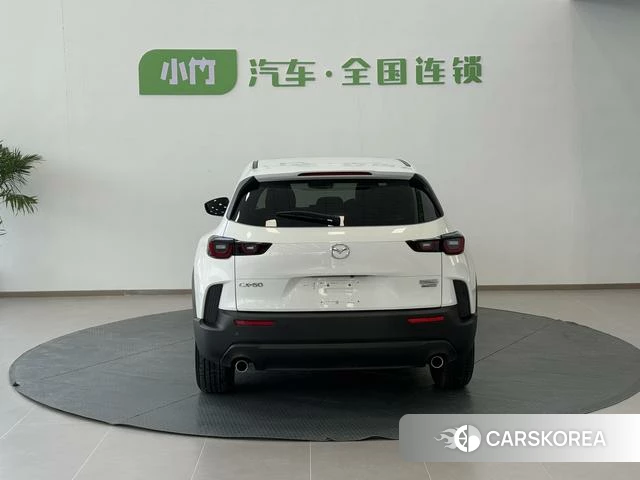 Mazda CX-50 line also 2023 Белый из Китая