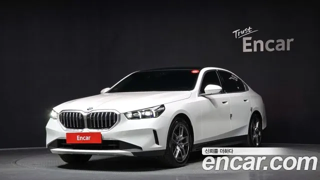 BMW 5 Series (G60) 2023 Белый из Кореи