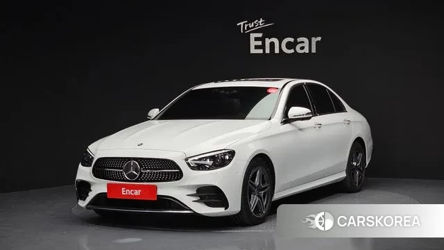 Mercedes-Benz E-Class W213 2023 Белый из Кореи