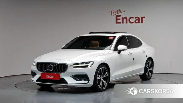 Volvo S60 3rd generation 2021 Белый из Кореи
