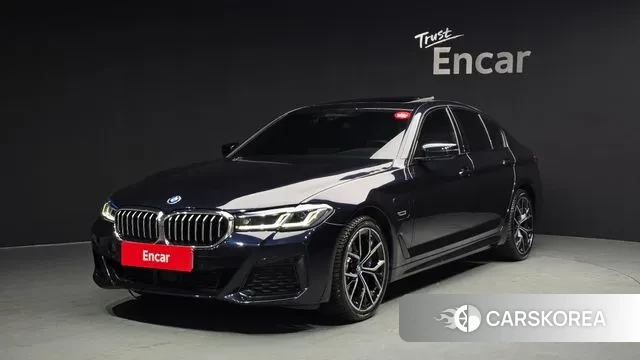 BMW 5 Series (G30) 2023 Черный из Кореи