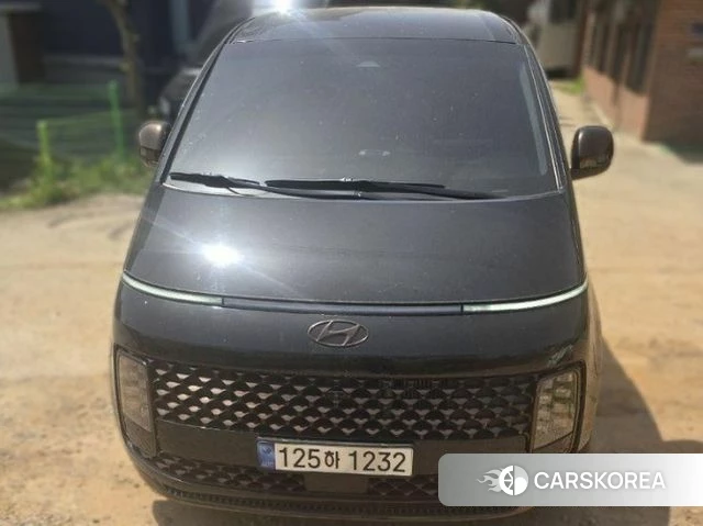 Hyundai Staria 2023 Черный из Кореи