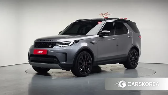 Land Rover Discovery 5 2023 Серый из Кореи