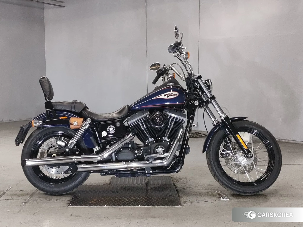 Проданный Harley-Davidson Dyna Street Bob FXDB1580 2013 из Японии
