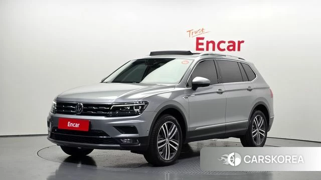Volkswagen Tiguan Allspace 2020 Серебристо-серый из Кореи