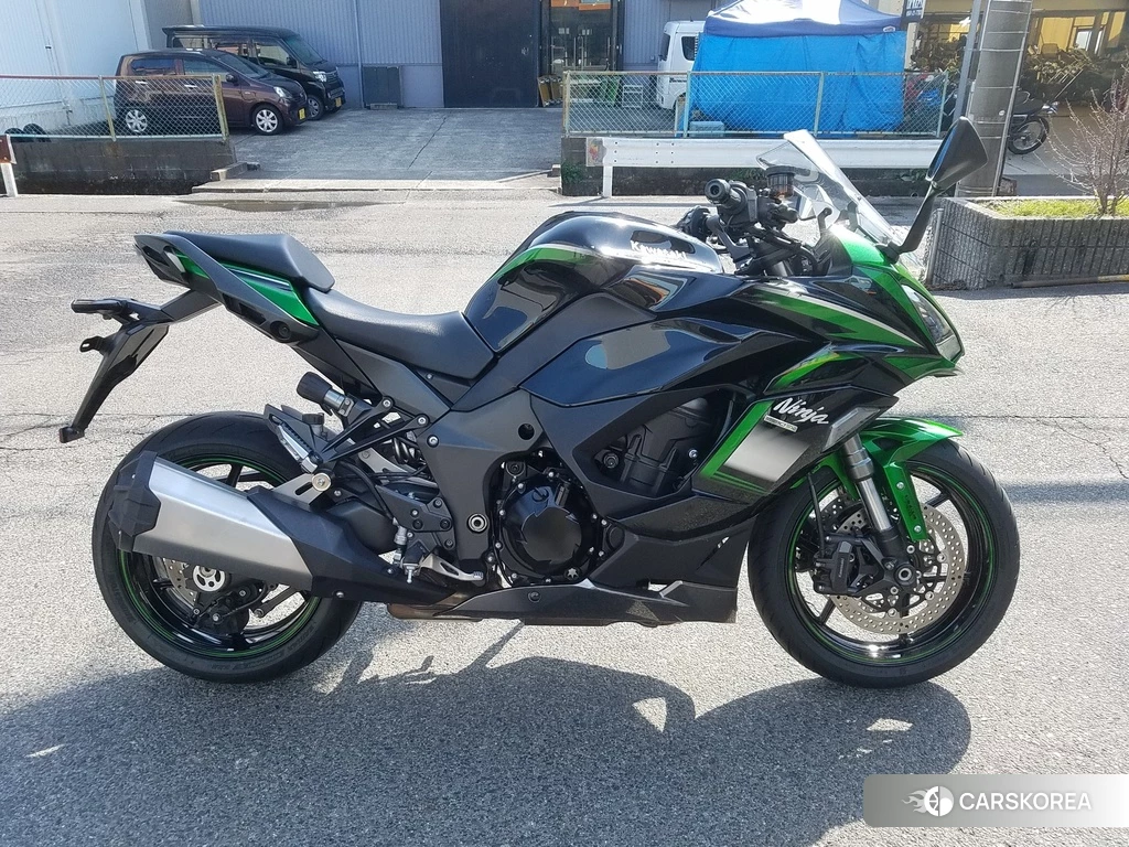 Проданный Kawasaki NINJA 1000 SX 2021 из Японии
