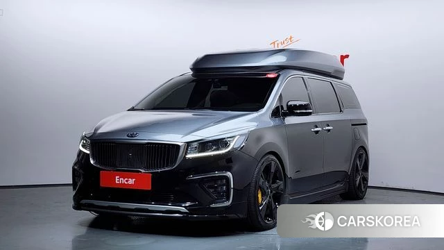 Kia The New Carnival 2018 Черный двухцветный из Кореи