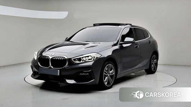 BMW 1 Series (F40) 2022 Серый из Кореи