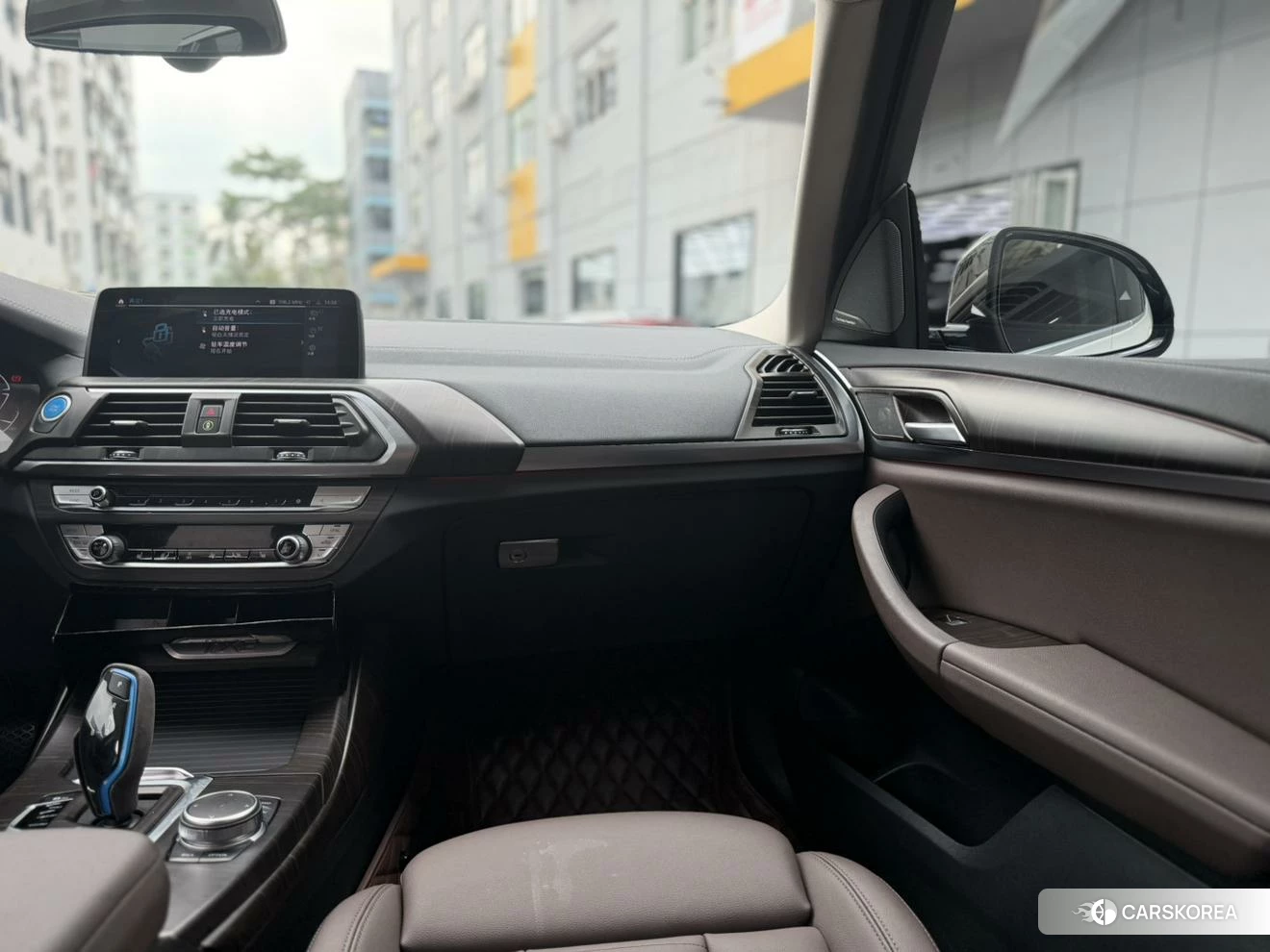 BMW iX3 2021 Белый из Китая