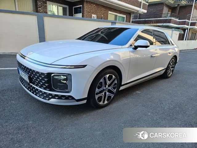 Hyundai Grandeur Hybrid (GN7) 2023 Белый из Кореи