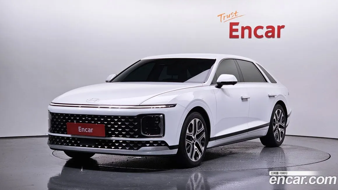 Hyundai Grandeur Hybrid (GN7) 2023 Белый из Кореи