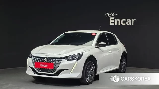 Peugeot e-208 second Generation 2022 Белый из Кореи